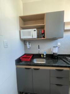 Kuchyň nebo kuchyňský kout v ubytování Apartment in Barra 600m Praia do porto da Barra