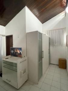 Dapur atau dapur kecil di Casa chalé a Beira Mar com Piscina +44 gambar