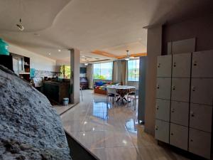 Hostel Casa da Pedra的休息区