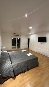 Μια τηλεόραση ή/και κέντρο ψυχαγωγίας στο Casa Residencial Santiago del estero Zanjon