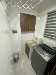 Η κουζίνα ή μικρή κουζίνα στο Apartamento Amoblado De Lujo En Cúcuta