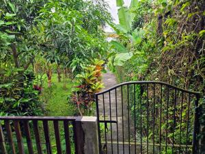 Φωτογραφία από το άλμπουμ του Madesimon Villa Apt σε Payangan +6 φωτογραφίες