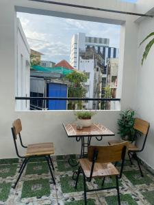 Balkón nebo terasa v ubytování 60 Inn Saigon