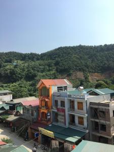 O vedere generală la munți sau o vedere la munte luată de la acest B&B