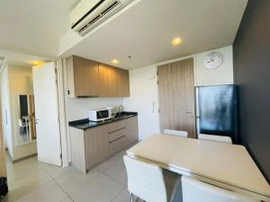 A cozinha ou kitchenette de Unixx Pattaya High floor view