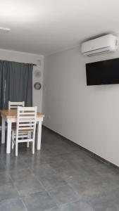 Μια τηλεόραση ή/και κέντρο ψυχαγωγίας στο Departamentos Mateo