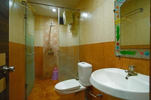 Koupelna v ubytování Hotel Prashant Near Jahaz Bari New Digha