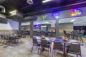Restaurace v ubytování Clarion Inn Des Moines Airport