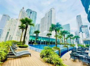 Πισίνα στο ή κοντά στο VORTEX SUITES KLCC by MSF