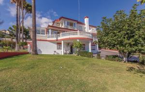 Κήπος έξω από το 3 Bedroom Lovely Apartment In Malaga