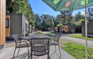 Afbeelding uit fotogalerij van Tiny Haus im Waldcamping am Brombachsee in Pleinfeld