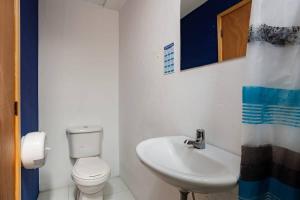 Koupelna v ubytování Hotel Casa Normandia