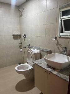 Gallery image of Skyview 3 BHK in Nikoo Homes for Big groups in Bengaluru