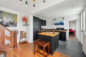 Galeriebild der Unterkunft Enclos de Châtillon - Grand jardin dépendance in Jouy-en-Josas + 23 Fotos