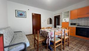 A kitchen or kitchenette at Altan