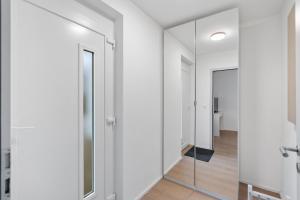 Fotografie z fotogalerie ubytování Apartment Bodensee 29 mit Küche und Garten v destinaci Friedrichshafen + 18 fotografií