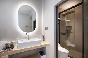 Ένα μπάνιο στο Qixili Hotel, Tianya, Sanya