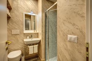 Colosseo Accomodation Room Guest House的一间浴室