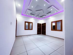 Fotografie z fotogalerie ubytování Hotel J Garden - Near Sec 137 Metro v destinaci Noida