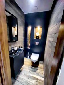 Phòng tắm tại Apartmánový dom LÚČNA