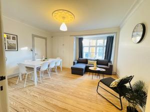 Posezení v ubytování aday - Beautiful and Spacious 4 bedroom - Heart of Aalborg