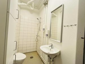Koupelna v ubytování aday - Beautiful and Spacious 4 bedroom - Heart of Aalborg