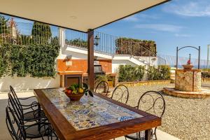 Gambar di galeri bagi Ferienhaus In Castelmola Mit Privatem Pool di Castelmola