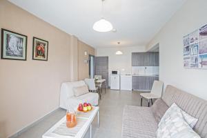 Fotografie z fotogalerie ubytování Helle Ferienwohnung Mit Balkon v destinaci Ayia Napa