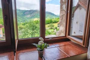 A general mountain view or a mountain view taken from the country house