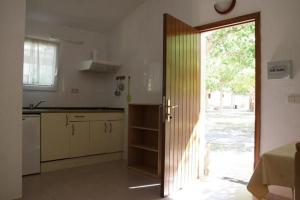Dapur atau dapur kecil di Gemütlicher Ferienbungalow Isabena