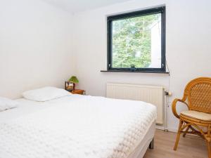 Postel nebo postele na pokoji v ubytování 8 person holiday home in Struer-By Traum