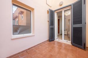 Koupelna v ubytování Dimi Holidays Porto Cristo SLU Meerblick Apartment 2 -Hafen Porto Cristo 120 m zum Strand + 37 fotografií