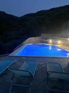 Ảnh trong thư viện ảnh của Maison charme avec piscine privée, près de la mer à Sappounakeika, Tyros ở Sapounakaíika