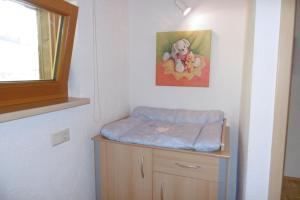 Posteľ alebo postele v izbe v ubytovaní Ferienwohnung Friesenhof Blank In Sulzberg