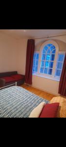 Ένα ή περισσότερα κρεβάτια σε δωμάτιο στο Big double room, great location