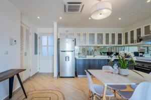 Una cocina o cocineta en Casa La Costa By Wynwood House