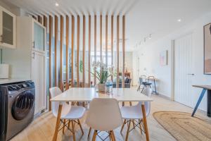 Una cocina o cocineta en Casa La Costa By Wynwood House