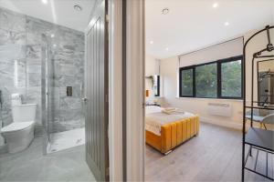 Ванная комната в Stunning Modern London Apartments +123 фотографии