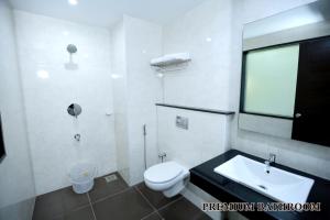 Vannituba majutusasutuses Hotel Deepam