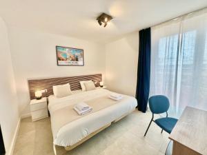 Ένα ή περισσότερα κρεβάτια σε δωμάτιο στο Hotel LM