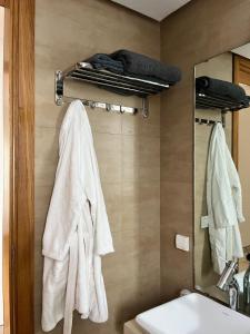 Bilik mandi di Appartement élégant et spacieux à Marina