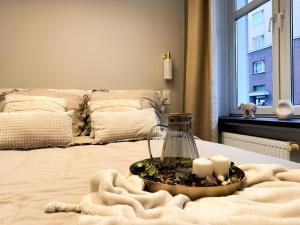 Posteľ alebo postele v izbe v ubytovaní Central, Modern & CHIC Wroclaw Gem, Near Park! 10min to Old Town, Trumski