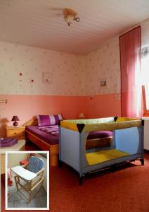 a bedroom with a bunk bed and a bedroom with a bed at Ferienwohnung Im Teutoburger Wald in Schieder-Schwalenberg