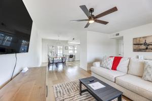 Billede fra billedgalleriet på Patio Seating and Fire Pit Family Home in Chandler! i Chandler