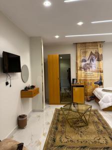 TV i/ili zabavni centar u objektu Hapi Pyramids Hotel