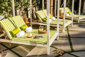 Fotografie z fotogalerie ubytování 5 Private Rooms Sleeps 14 Wesley Studio Buyout v destinaci Palm Springs