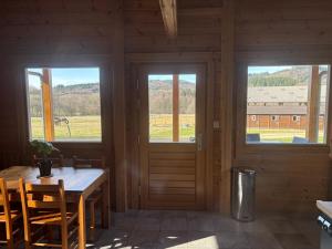 Fotografie z fotogalerie ubytování Le Chalet de Lintignat v destinaci Peyrat-le-Château + 21 fotografií