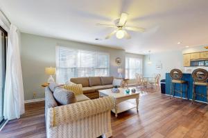 サンセット・ビーチにあるSea Trails #604のギャラリーの写真 +19枚の写真