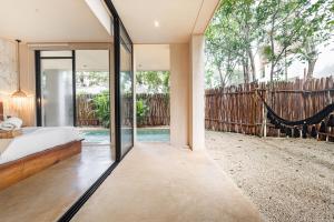 Een tuin van Jungle Resort Suite with Private Pool near Tulum