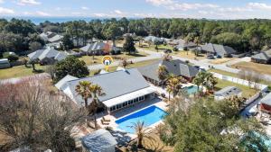 Bassein majutusasutuses Stealing Happy Hours või selle lähedal